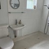 Photo 2: En suite bathroom