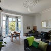 Photo 4: Lounge