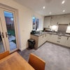 Photo 6: Kitchen