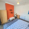 Photo 18: Room 1