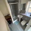 Photo 4: Room 1: Bright Ensuite - Walk-in Shower