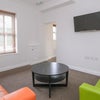 Photo 10: Lounge