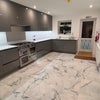 Photo 2: Kitchen 
