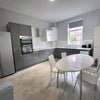 Photo 2: Kitchen