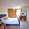 Photo 4: Bedroom 