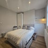 Photo 4: Modern Living - Extra Storage (bed drawers)- Smart TV - Super Fast Broadband -Private Entrance 