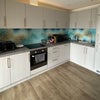Photo 6: kitchen