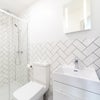 Photo 10: Room 3 - en suite - LET