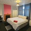 Photo 2: Room 1