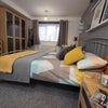 Photo 12: Room 4 en suite