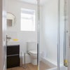 Photo 8: Room 4 - Large shared shower room  👍👌