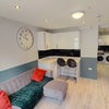 Photo 8: Lounge