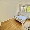 Photo 10: Medium room 1