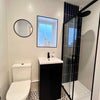 Photo 6: En-suite Bathroom