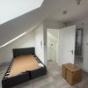 Photo 6: ROOM 4