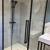 Photo 4: bathroom
