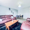 Photo 2: Lounge 