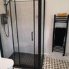 Photo 3: shower room