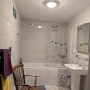 Photo 4: Family bathroom 