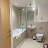 Photo 7: Main bathroom 