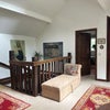 Photo 9: upstairs landing