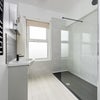Photo 13: Room 6 ensuite