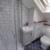 Photo 2: The en-suite