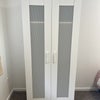 Photo 3: Wardrobe 
