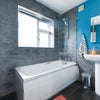 Photo 3: Bathrooom.