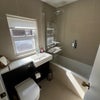 Photo 4: Bathroom