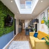 Photo 5: COMMUNAL LOUNGE