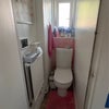 Photo 4: toilet