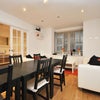 Photo 8: Lounge