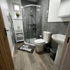 Photo 4: Modern bathroom with walk-in shower, sink and WC