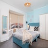 Photo 10: Room 1 (en-suite)