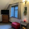 Photo 2: Lounge room (lodger) 