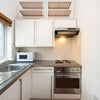 Photo 5: Kitchen