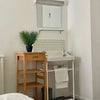 Photo 4: Washing facilities in room