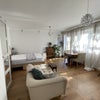 Photo 4: Room 1