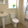 Photo 4: £725pcm proper en suite