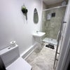 Photo 8: En-suite bathroom