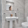 Photo 10: Room 2 Ensuite
