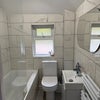 Photo 7: Double bedroom bathroom