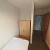 Photo 2: Room (inside)