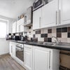 Photo 2: Kitchen