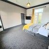 Photo 4: Room 5