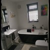 Photo 4: Family bathroom 