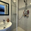 Photo 3: En Suite