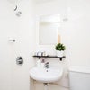Photo 4: en suite bathroom