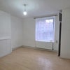 Photo 2: R2 £870pcm